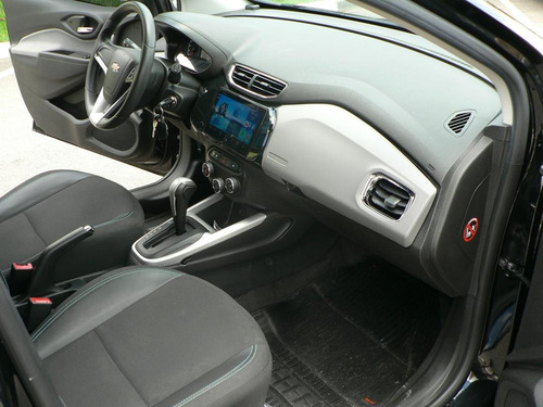 Chevrolet Onix 1.4 Advantage Aut. 5p