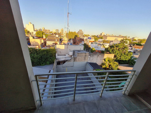 Imagen 7 de 11 de Departamento 2 Amb Excelente Estado Lanus-financia