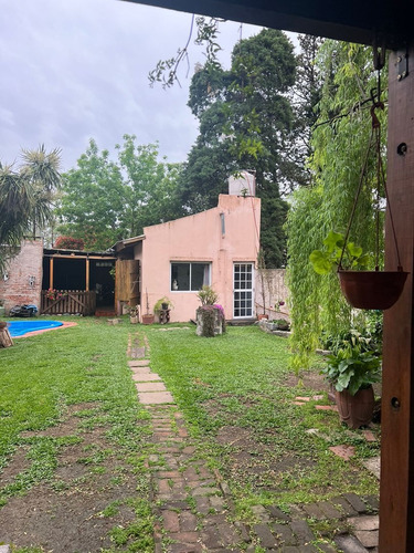 Casa En Venta En De Vicenzo Grande, Del Viso, Pilar