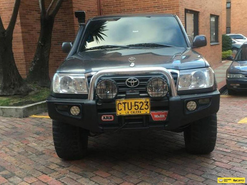 Imagen 2 de 15 de Toyota Land Cruiser Sahara