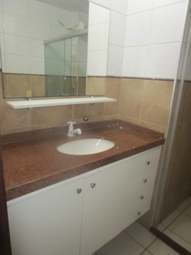 Imagem 8 de 11 de Apartamento Para Alugar Na Cidade De Fortaleza-ce - L1575