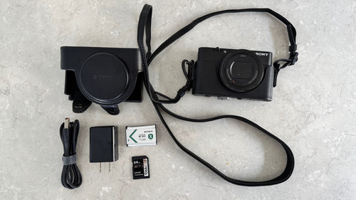 Sony Cyber-shot Rx100 V Dsc-rx100m5 Accesorios Incluidos Negro