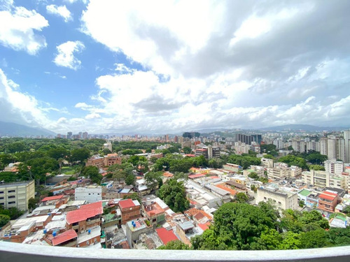 Imagen 2 de 14 de Se Vende Apto 217m² -3h+s/3b+s/2p En La Campiña