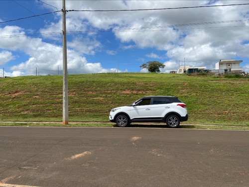 Lindo Lote De 450 M2 No Asfalto Em Loteamento Fechado Com Portaria 24hs, Clube, Mercado, Lago.