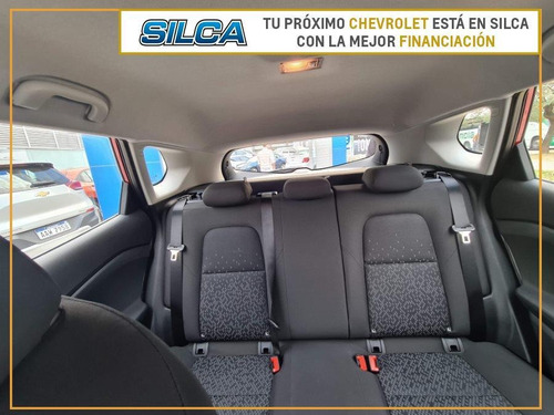 Imagen 8 de 13 de Chevrolet Tracker Ls 1.2 Turbo 2021 Rojo 0km