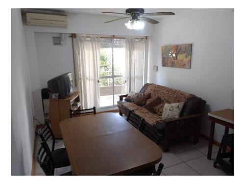 Imagen 2 de 12 de Departamento Venta 2 Dormitorios Escalera