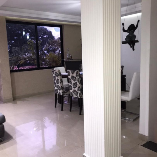 Imagen 8 de 14 de Venta Townhouse Lomas Alto, Urb Lomas Del Este Valencia