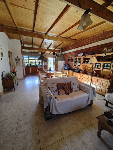 Chalet En Barrio Zacagnini