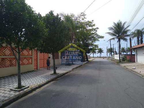 Casa 3 Dorms Com Piscina...na Quadra Da Praia,apenas 450 Mil. - Vant4651