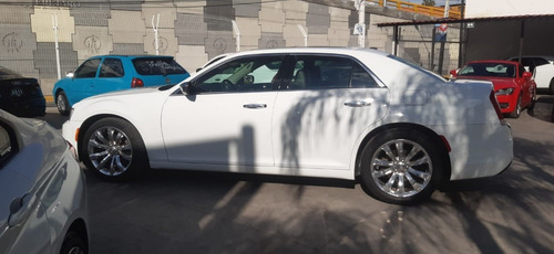 Imagen 4 de 15 de Chrysler 300 C 2017