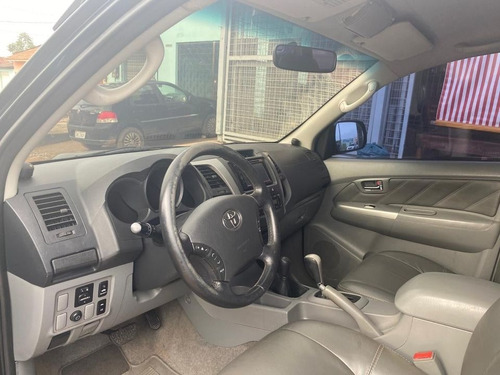 Toyota Hilux Srv