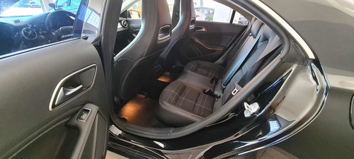 Imagen 8 de 12 de Mercedes-benz Clase Cla 2013 1.6 Cla200 Coupe Urban 156cv At