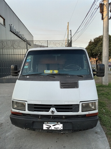 Imagen 3 de 8 de Renault Trafic 1.4 Corta Nafta