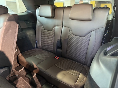 Jeep Commander 1.3 Overland Fwd At