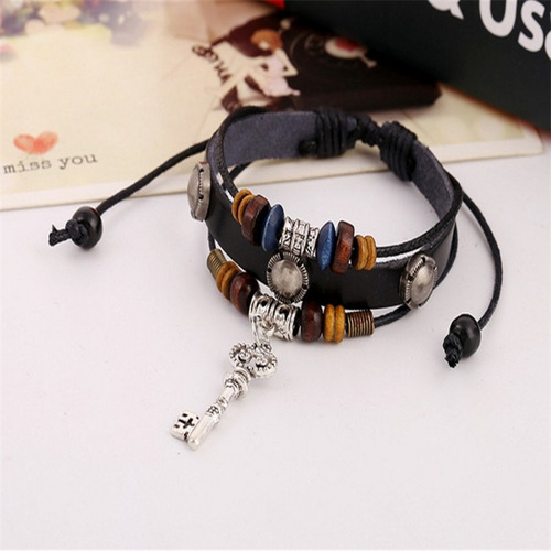 Pulsera De Cuero Con Llave Y Cuentas