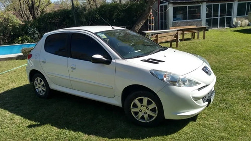 Peugeot 207 Modelo 2016 - Unico Dueño