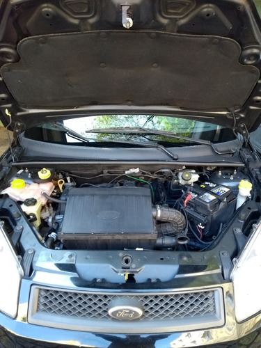 Ford Fiesta Sedan Rocam