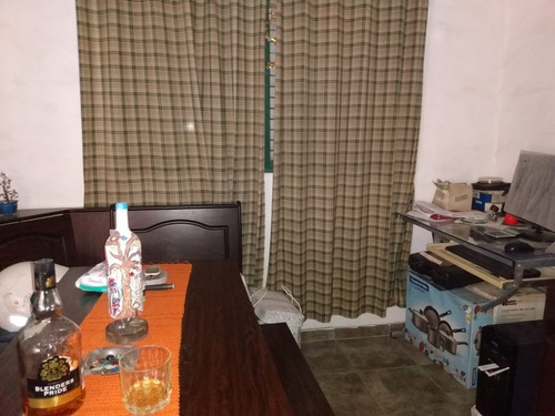 Imagen 11 de 19 de Casa + Galpon + 2 Locales Comerciales En Venta - Barrio San Martin