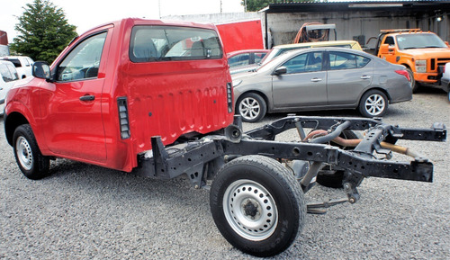 Imagen 4 de 9 de Nissan Np300 Chasis 2016 Rojo