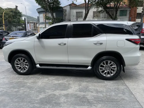 Toyota Fortuner 4.0l Srv Tp 4000cc 7ab 4x4 Tc