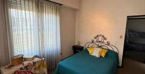 Ph En Venta - 4 Dormitorios 2 Baños - La Matanza