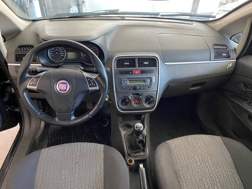 Imagen 7 de 11 de Fiat Punto Atractive 1.4. Año 2011