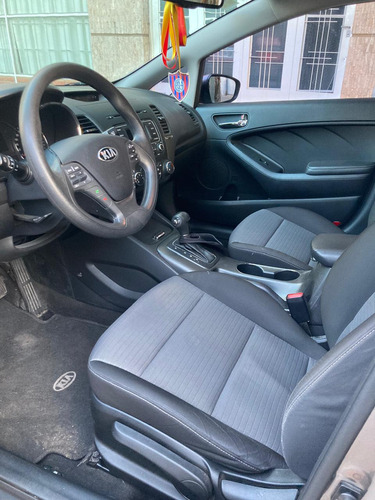 Kia Cerato 1.6 Ex At6
