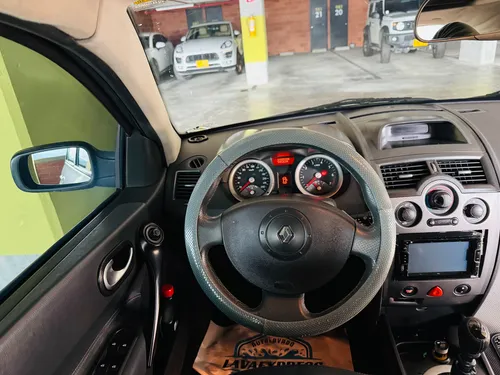 Renault Megane 2 2.0 Dynamique Hb