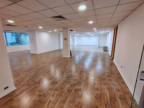 Arriendo Oficina 703 M2 Metro El Golf Pleno Apoquindo
