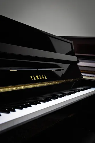 Piano Yamaha Silent Ju-109 (garantía + Traslado + Afinación)
