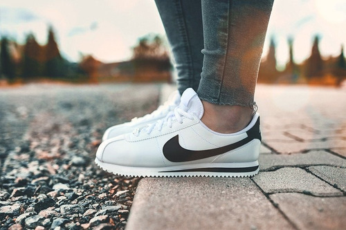 Zapatillas Nike Wmns Classic Cortez Lx Original Para Mujer