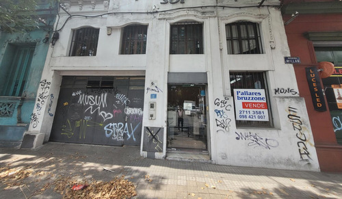 Casa Al Frente Ideal Depósito Sobre Av. Millán!