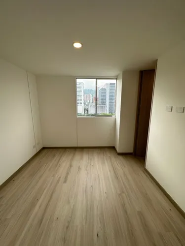 Vive En Las Alturas Con Estilo Y Confort Apartamento En Urbanity,