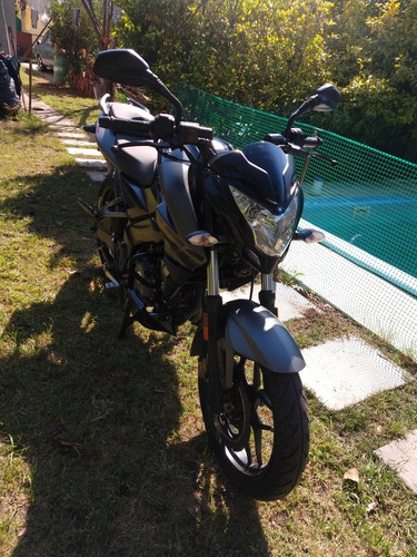 Bajaj Rouser Ns 200