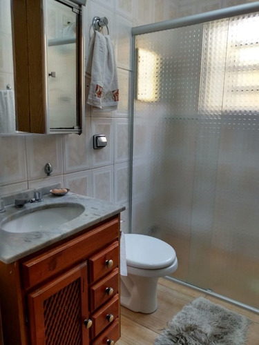 Casa À Venda Na Rua Engenheiro Wilson Houck, Jardim Da Glória, Taboão Da Serra - Sp - Liv-10676