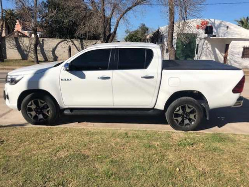 Toyota Hilux 2.8 Cd Srx 177cv 4x2