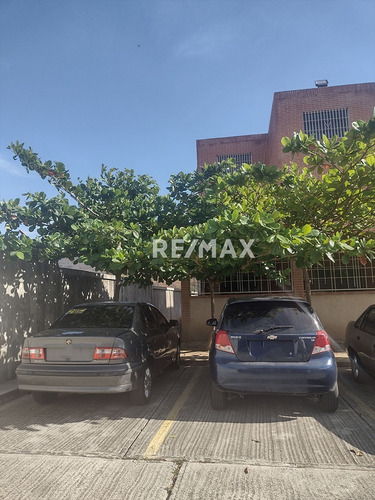 Imagen 9 de 10 de Apartamento Remodelado En Excelentes Condiciones En Conjunto Residencial Parque Canaima Iii.