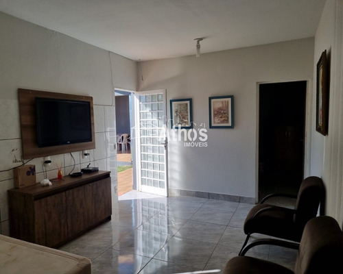 Imagem 18 de 24 de Chácara Com 1.000m², 2 Dormitórios, Wc. Social, Sala, Cozinha Gourmet, Piscina, Poço, Água Encanada, Portão Eletronico. Excelente Localização. - Ch00304 - 69879571