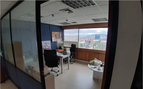 Oficina En Arriendo En Chico Norte. Cod A1035608