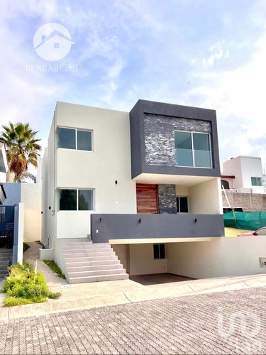 Venta Casa 5 Ambientes San Agustín