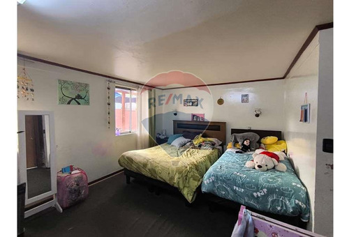 Venta De Amplia Y Cómoda Casa En Maipú