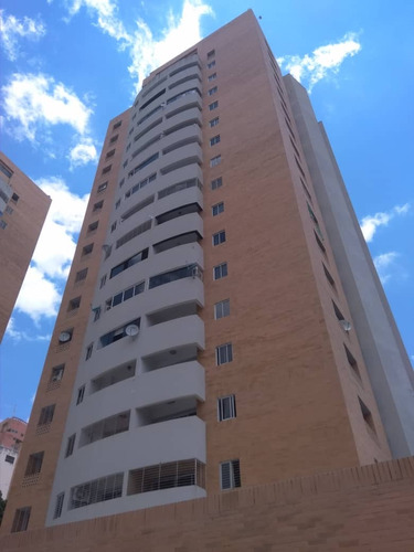 Venta De Apartamento En El Parral, Valencia. - 861 Inmobiliaria Maggi