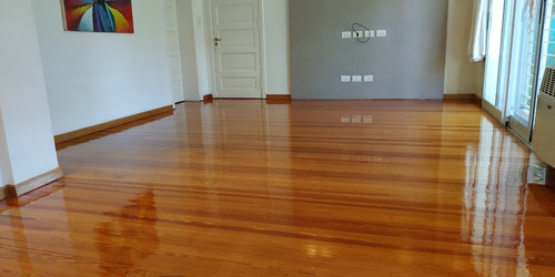Imagen 1 de 5 de Pulido Plastificado E Hidrolaqueado De Pisos De Parquet