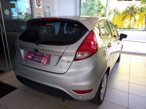 Imagem 4 de 12 de New Fiesta Hatch Se Plus 1.6 Flex Automático - 2018