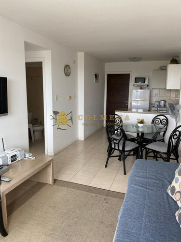 Apartamento 1 Dormitorio , 1 Baño Servicios- Ref: 2451