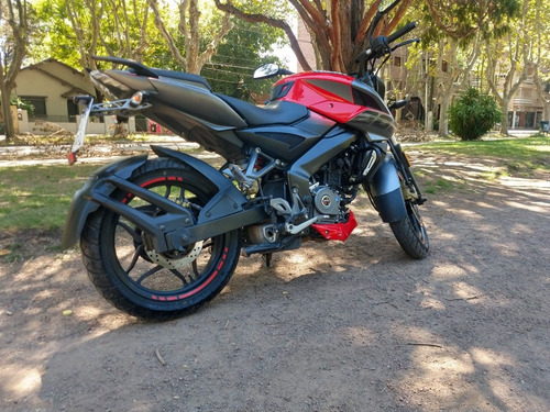 Moto Bajaj Rouser Ns 200 200ns