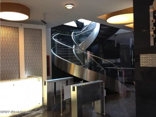 Comercial En Cedritos(bogota) Rah Co: 25-748