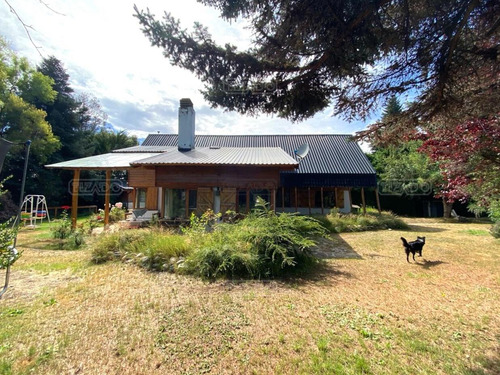 Casa  En Venta En Playa Bonita, Bariloche, Patagonia