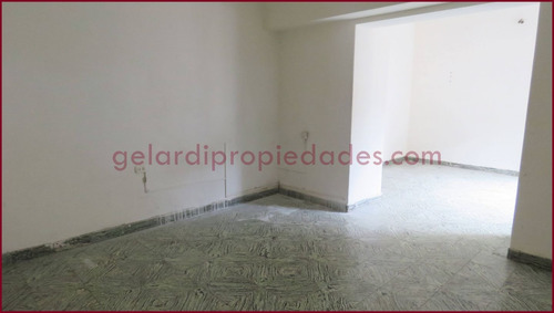 Imagen 15 de 23 de Casa Interna Venta Dos Dormitorios Macrocentro Bahia Blanca