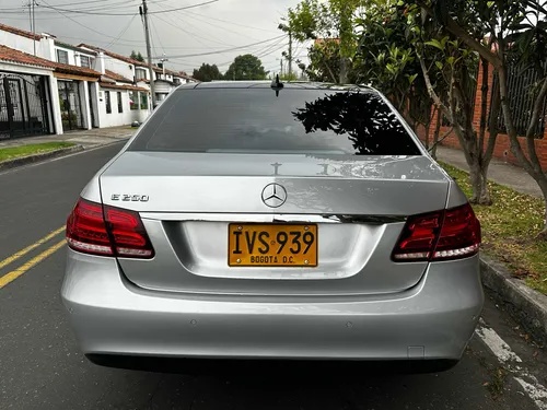 Automóvil En Perfecto Estado